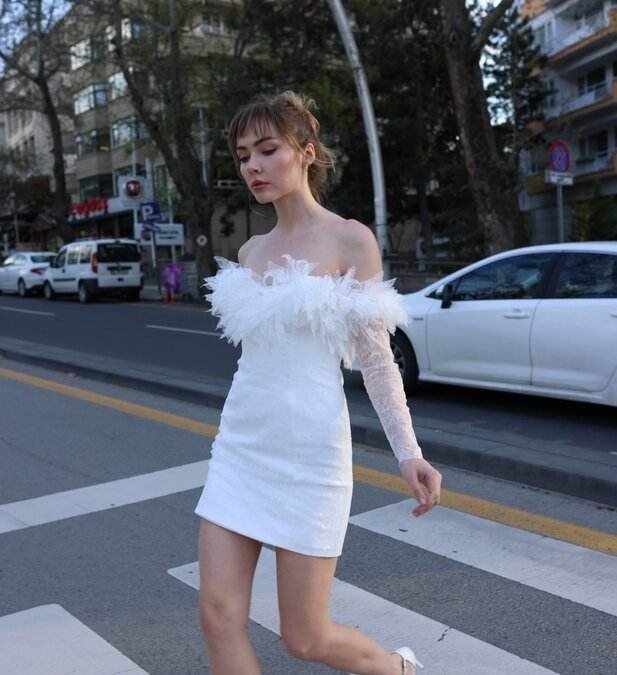 AVA